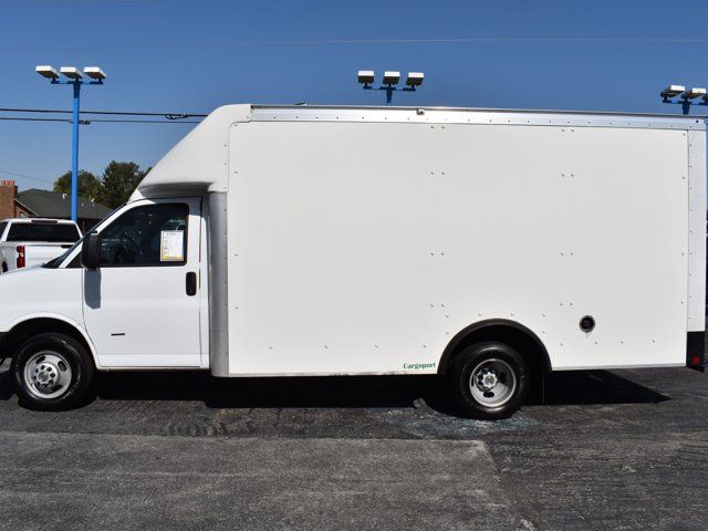 2022 Chevrolet Express Base