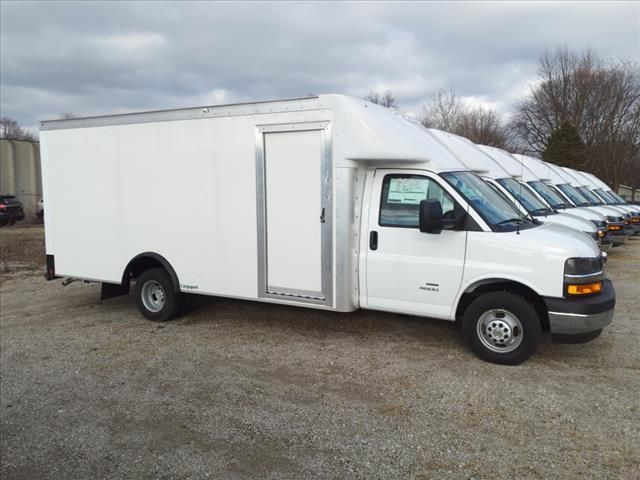 2022 Chevrolet Express Base