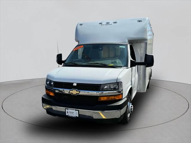 2022 Chevrolet Express Base