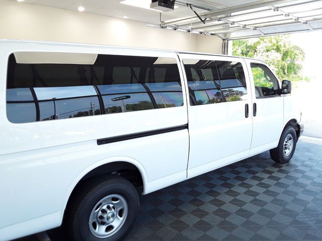 2022 Chevrolet Express LS