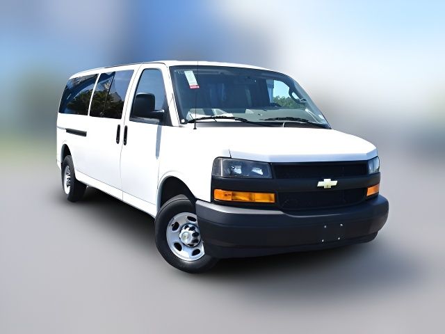 2022 Chevrolet Express LS