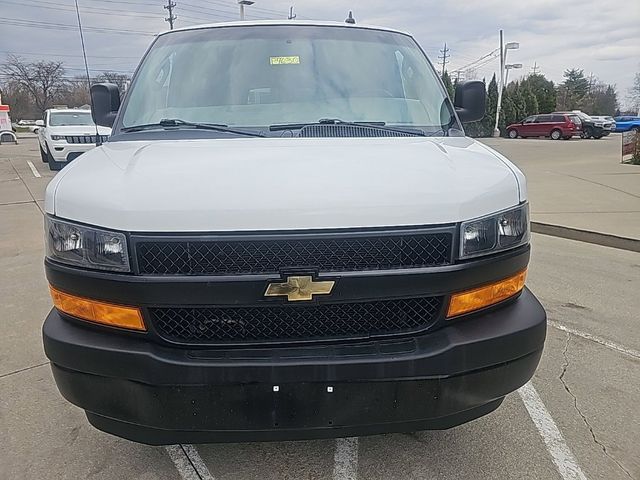 2022 Chevrolet Express LS