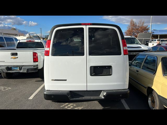 2022 Chevrolet Express LS