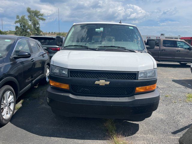 2022 Chevrolet Express LS