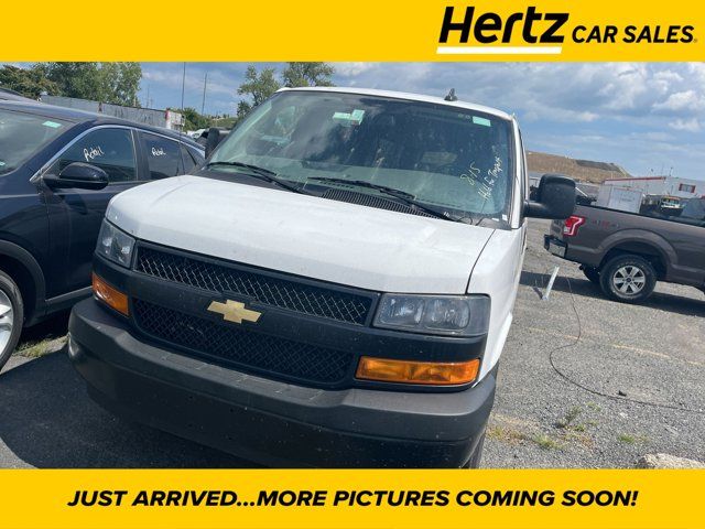 2022 Chevrolet Express LS