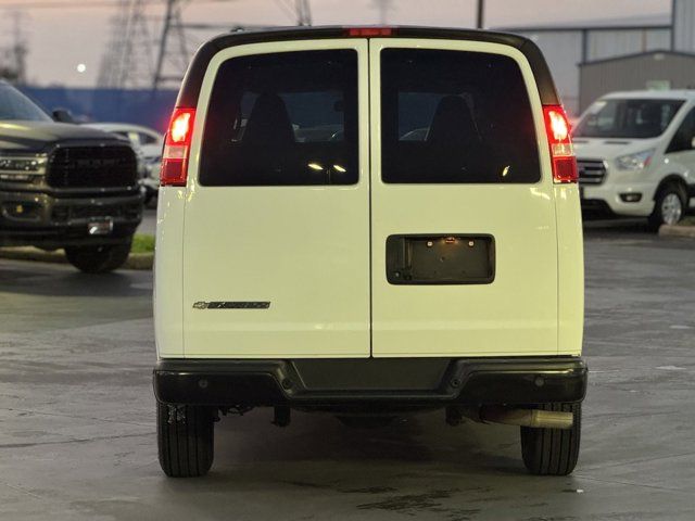 2022 Chevrolet Express LS