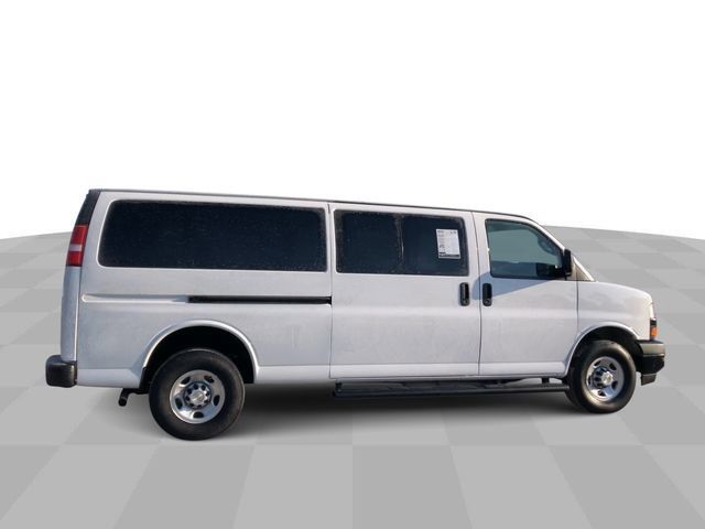 2022 Chevrolet Express LS