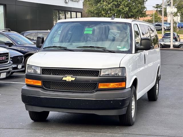 2022 Chevrolet Express LS