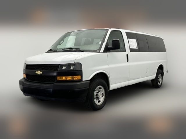 2022 Chevrolet Express LS