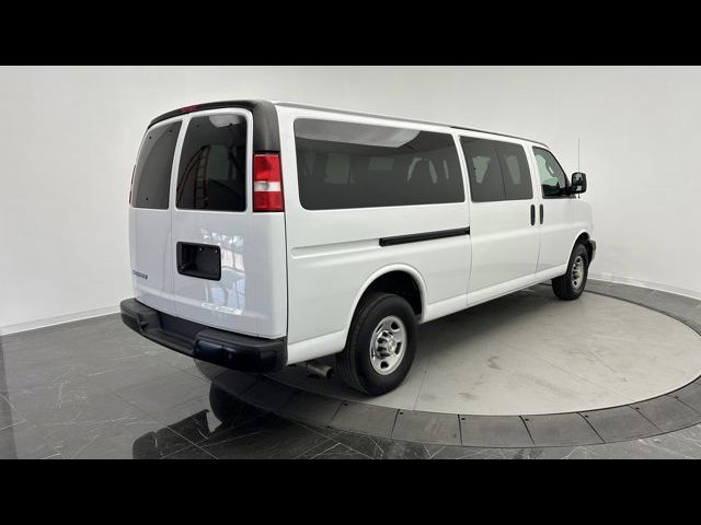 2022 Chevrolet Express LS