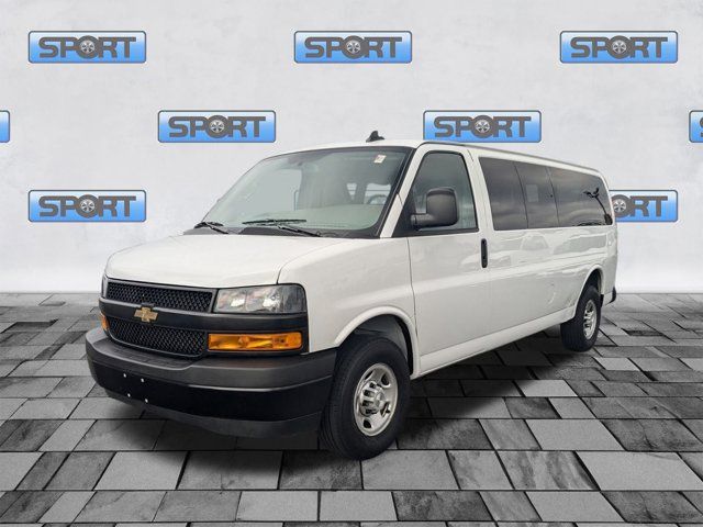 2022 Chevrolet Express LS