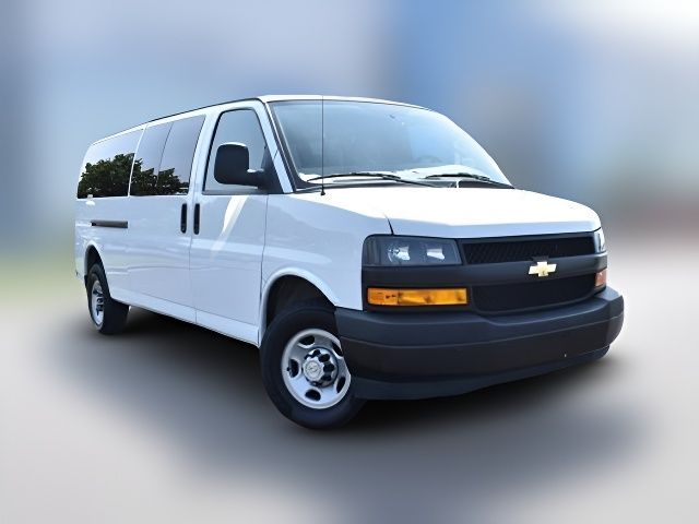 2022 Chevrolet Express LS