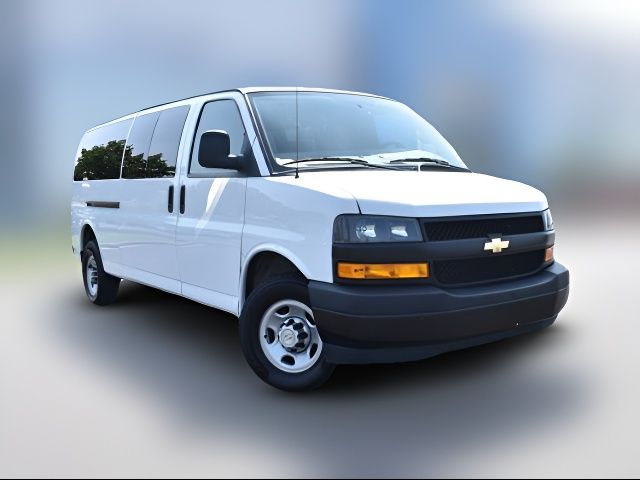 2022 Chevrolet Express LS