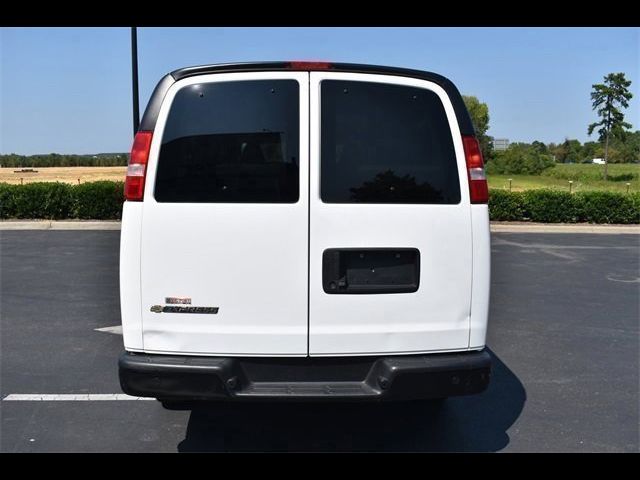 2022 Chevrolet Express LS