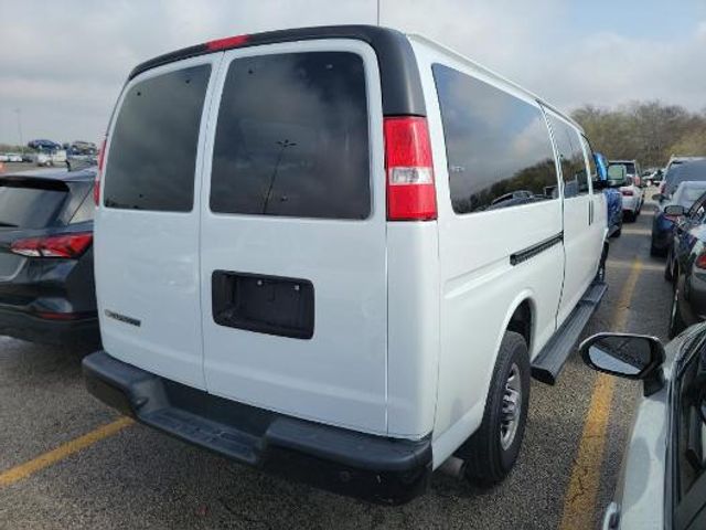 2022 Chevrolet Express LS