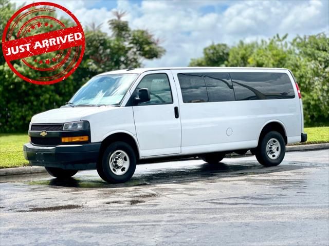 2022 Chevrolet Express LS