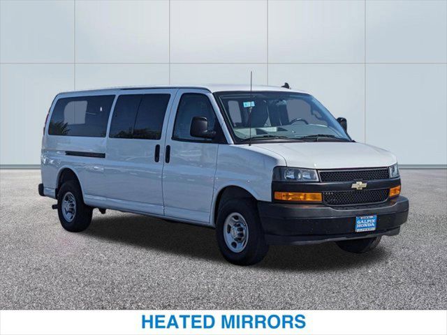 2022 Chevrolet Express LS