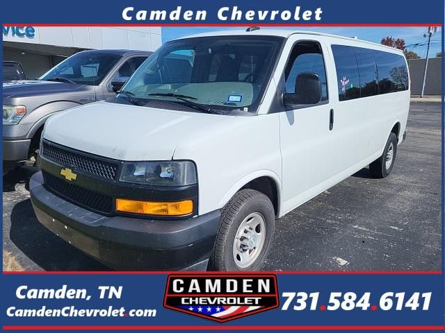 2022 Chevrolet Express LS