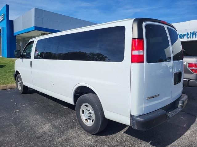 2022 Chevrolet Express LS