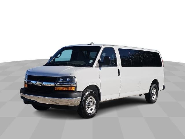 2022 Chevrolet Express LT