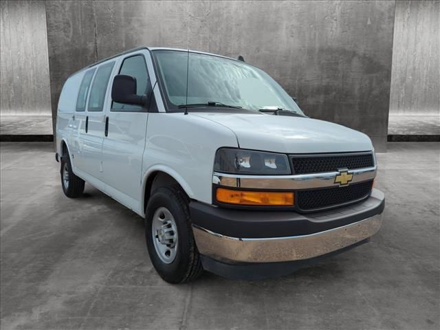 2022 Chevrolet Express Base