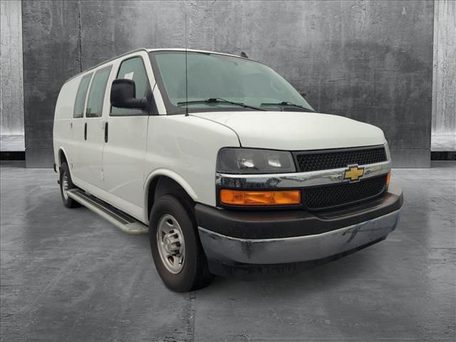 2022 Chevrolet Express Base