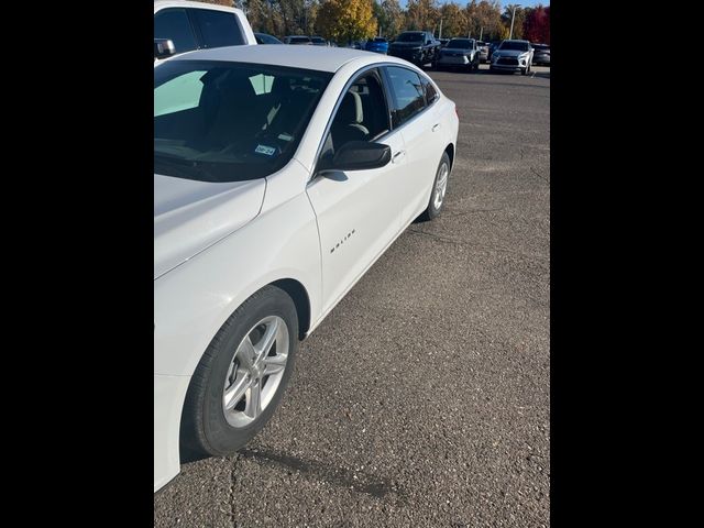 2022 Chevrolet Malibu LS