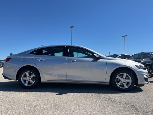 2022 Chevrolet Malibu LS