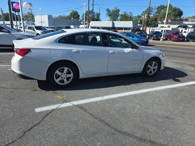 2022 Chevrolet Malibu LS