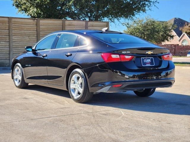 2022 Chevrolet Malibu LS