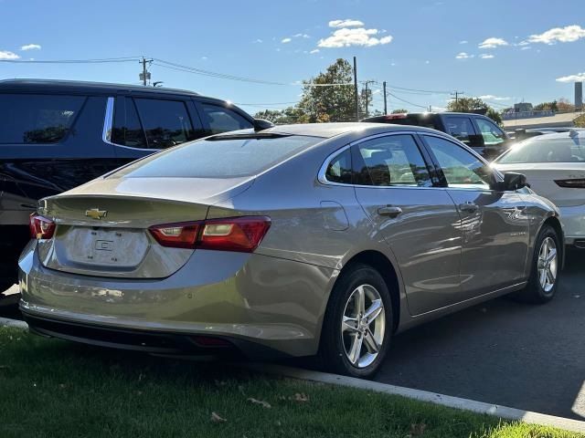 2022 Chevrolet Malibu LS