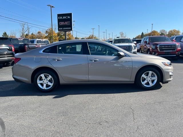 2022 Chevrolet Malibu LS