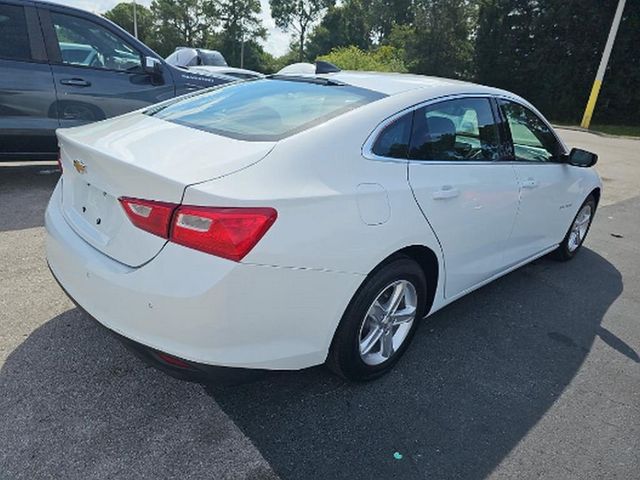 2022 Chevrolet Malibu LS