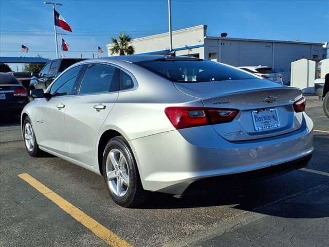 2022 Chevrolet Malibu LS