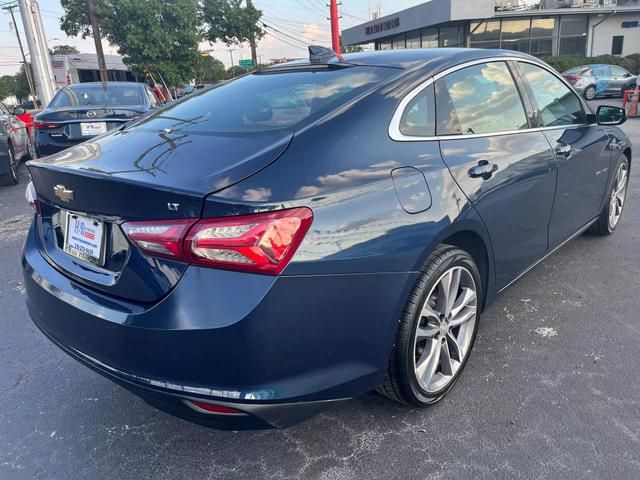 2022 Chevrolet Malibu LT