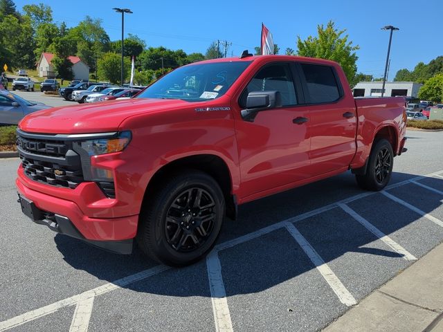 2022 Chevrolet Silverado 1500 Custom