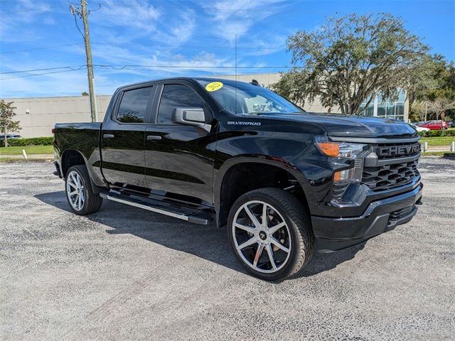 2022 Chevrolet Silverado 1500 Custom