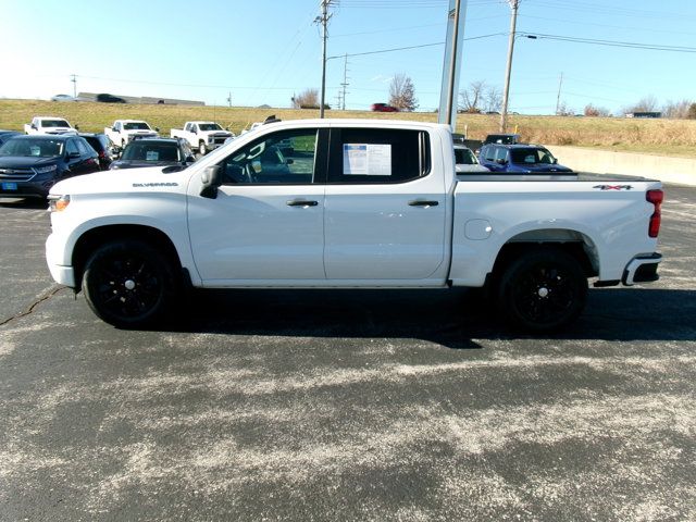 2022 Chevrolet Silverado 1500 Custom