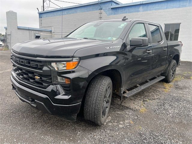 2022 Chevrolet Silverado 1500 Custom