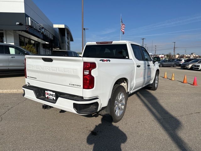 2022 Chevrolet Silverado 1500 Custom