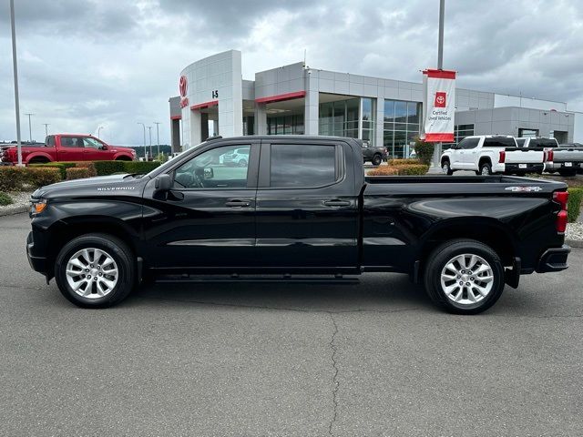 2022 Chevrolet Silverado 1500 Custom