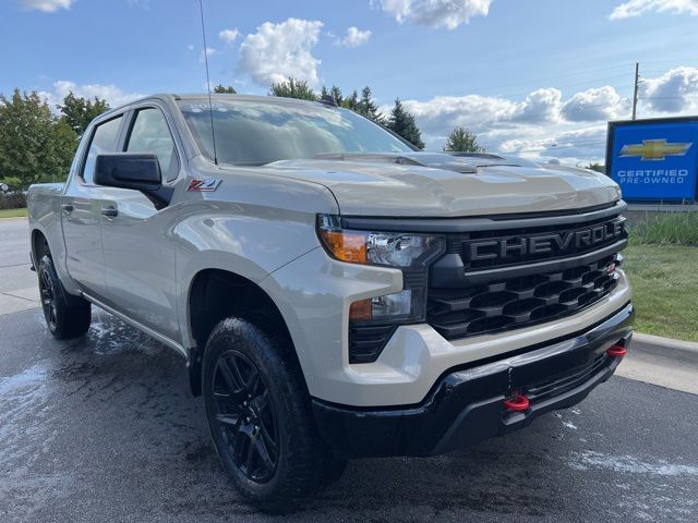 2022 Chevrolet Silverado 1500 Custom Trail Boss