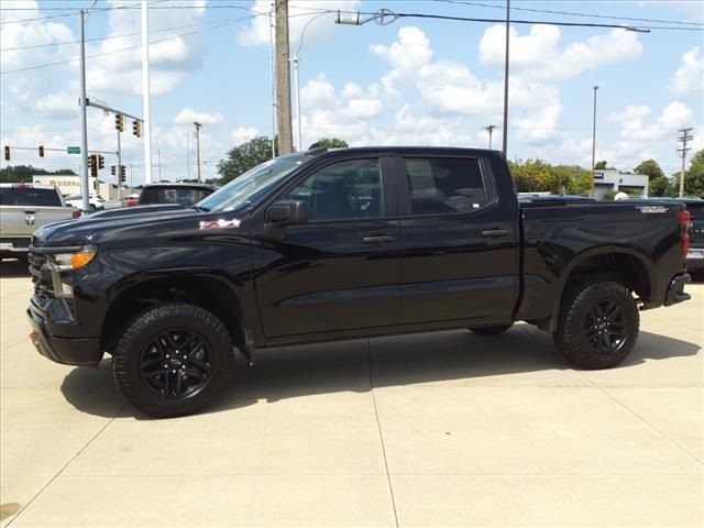 2022 Chevrolet Silverado 1500 Custom Trail Boss