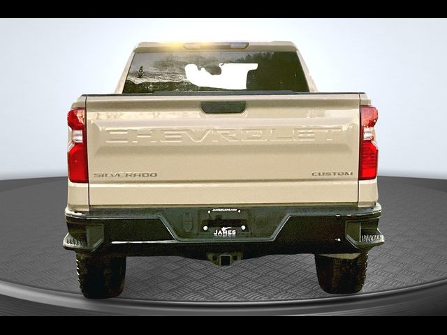 2022 Chevrolet Silverado 1500 Custom Trail Boss