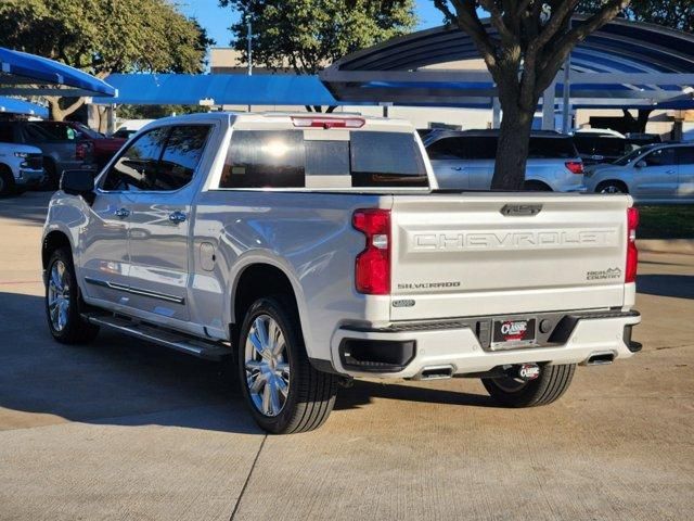 2022 Chevrolet Silverado 1500 High Country