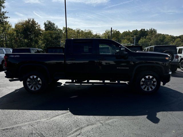 2022 Chevrolet Silverado 2500HD Custom