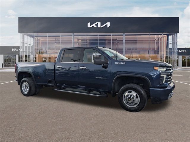 2022 Chevrolet Silverado 3500HD High Country