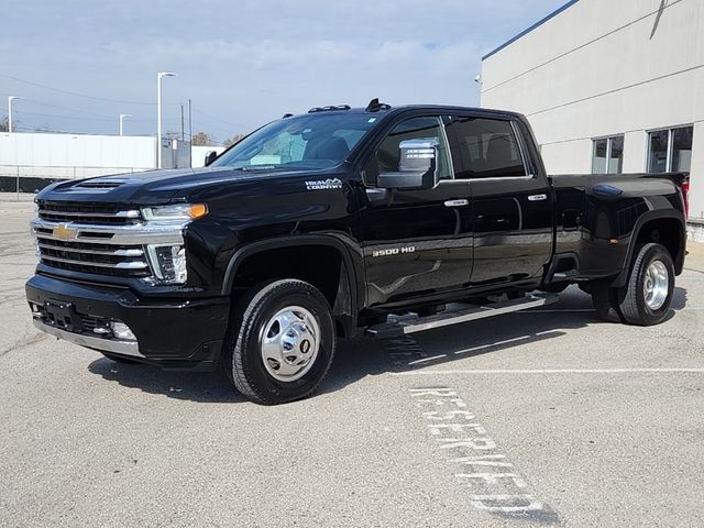 2022 Chevrolet Silverado 3500HD High Country