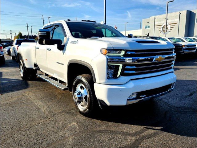 2022 Chevrolet Silverado 3500HD High Country