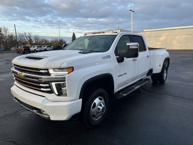 2022 Chevrolet Silverado 3500HD High Country